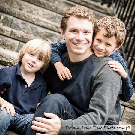 DreamComeTruePhoto - Dad and his sons : two adorable boys.